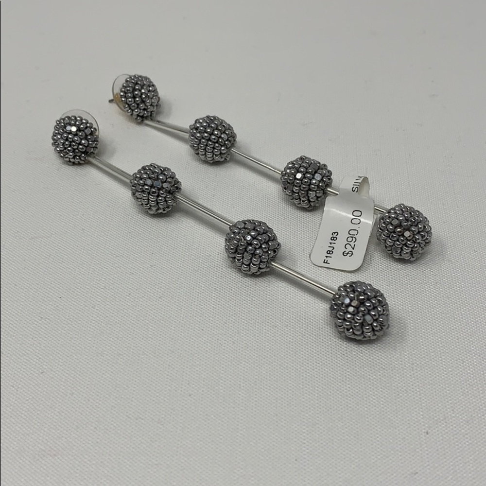 Oscar de la Renta Ball Earrings - Picture 1 of 3